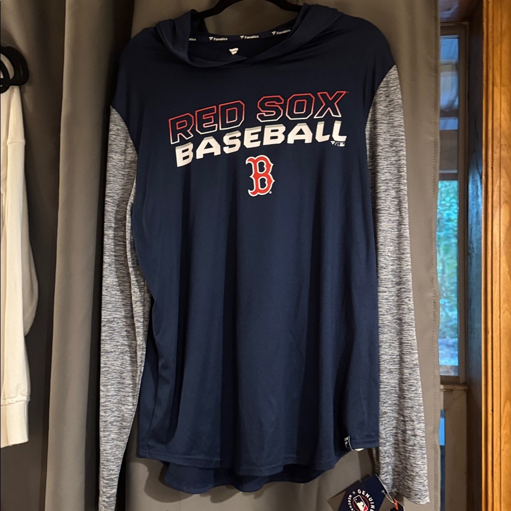 NWT Fanatics Red Sox Performance Baseball Hooded Shirt with Gray Sleeves Large